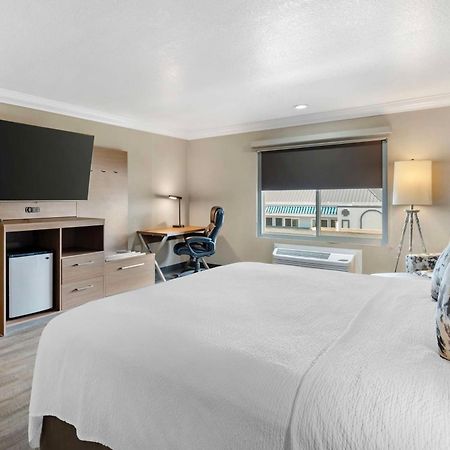 Best Western Plus Newport Mesa Inn Коста Меса Екстериор снимка
