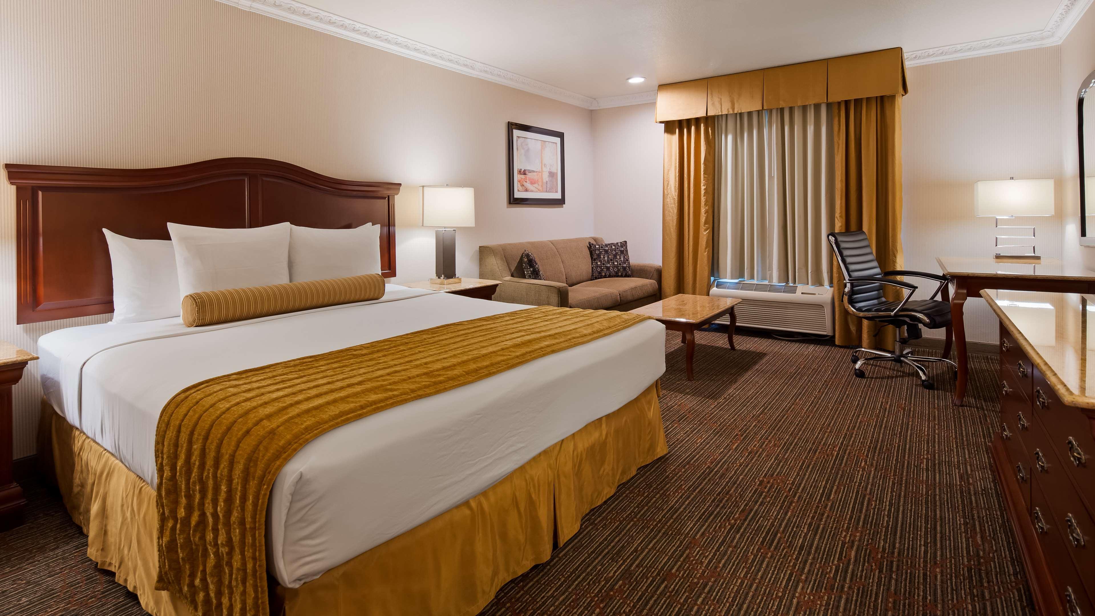 Best Western Plus Newport Mesa Inn Коста Меса Екстериор снимка