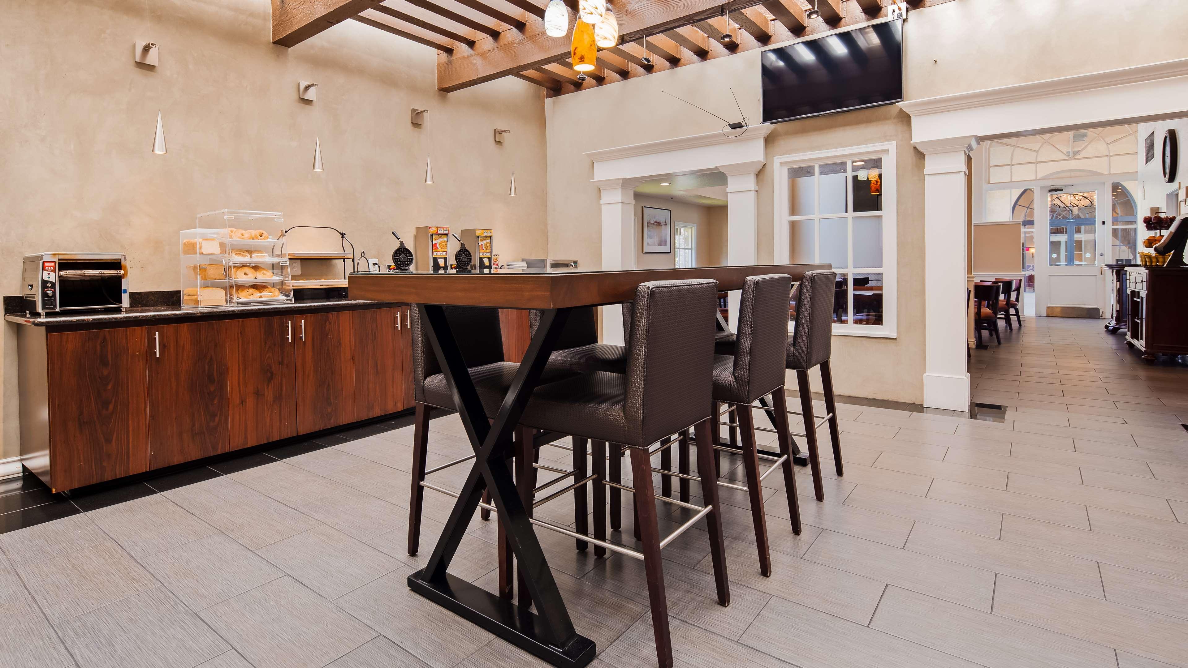 Best Western Plus Newport Mesa Inn Коста Меса Екстериор снимка
