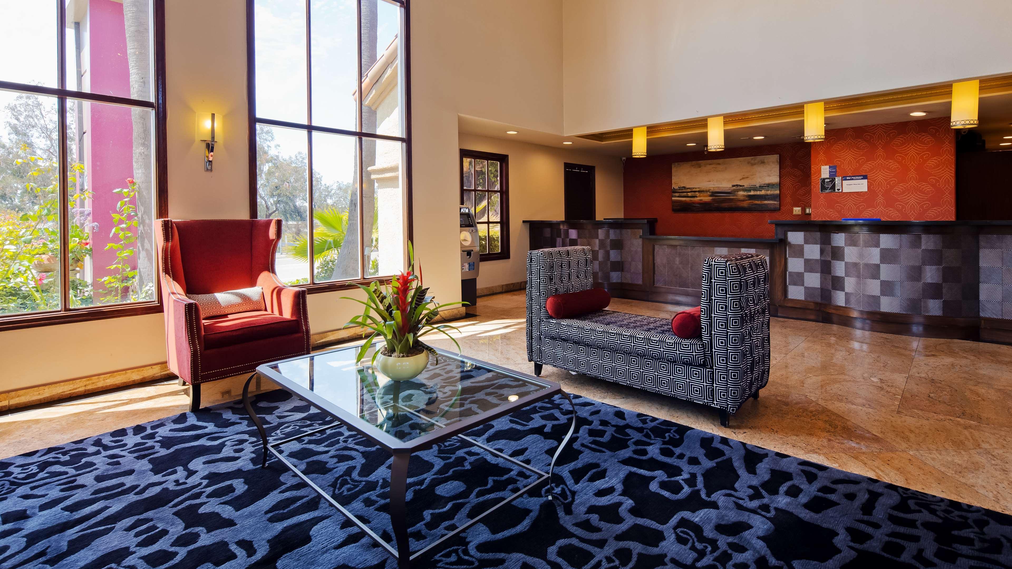Best Western Plus Newport Mesa Inn Коста Меса Екстериор снимка