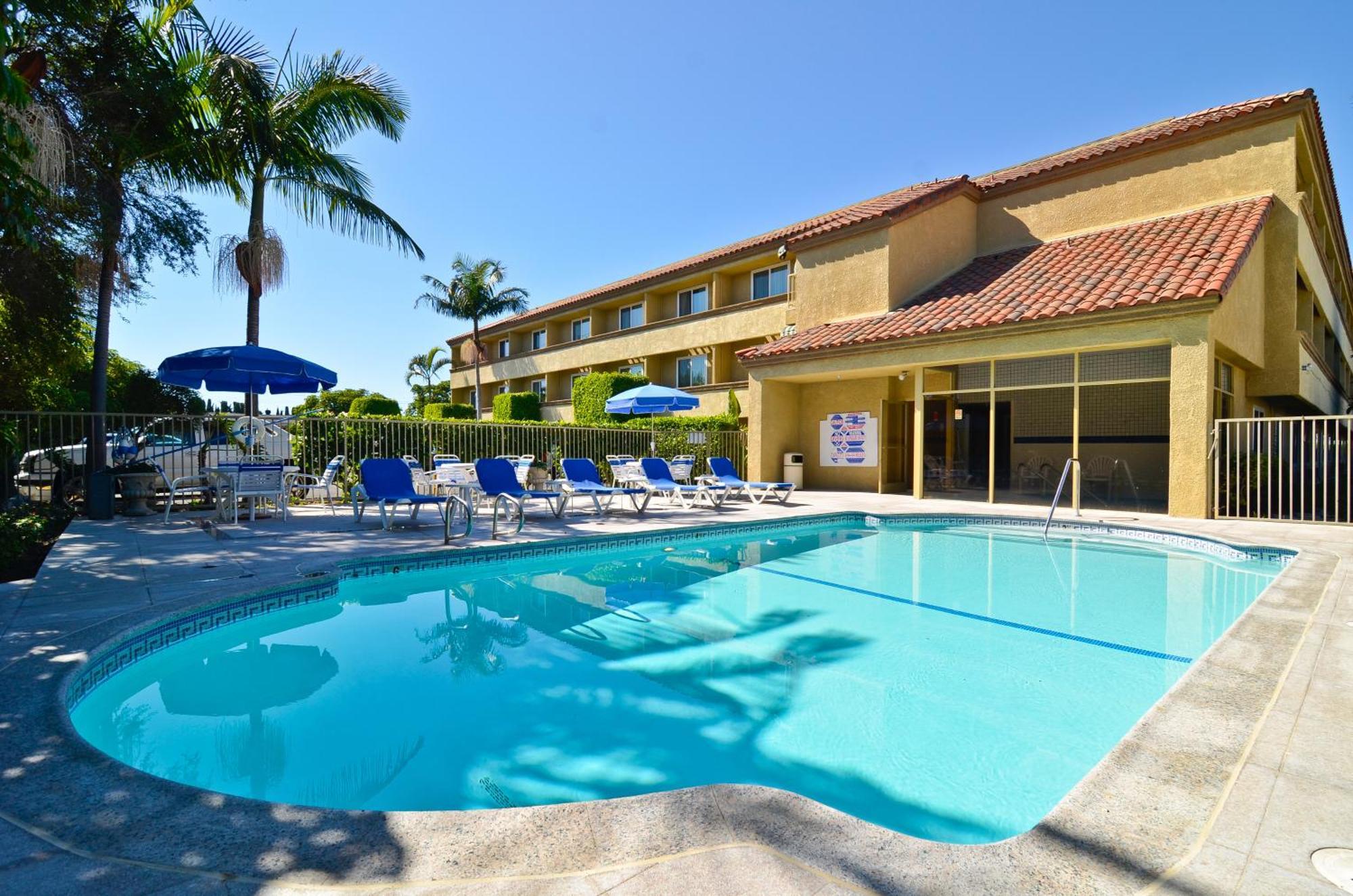 Best Western Plus Newport Mesa Inn Коста Меса Екстериор снимка