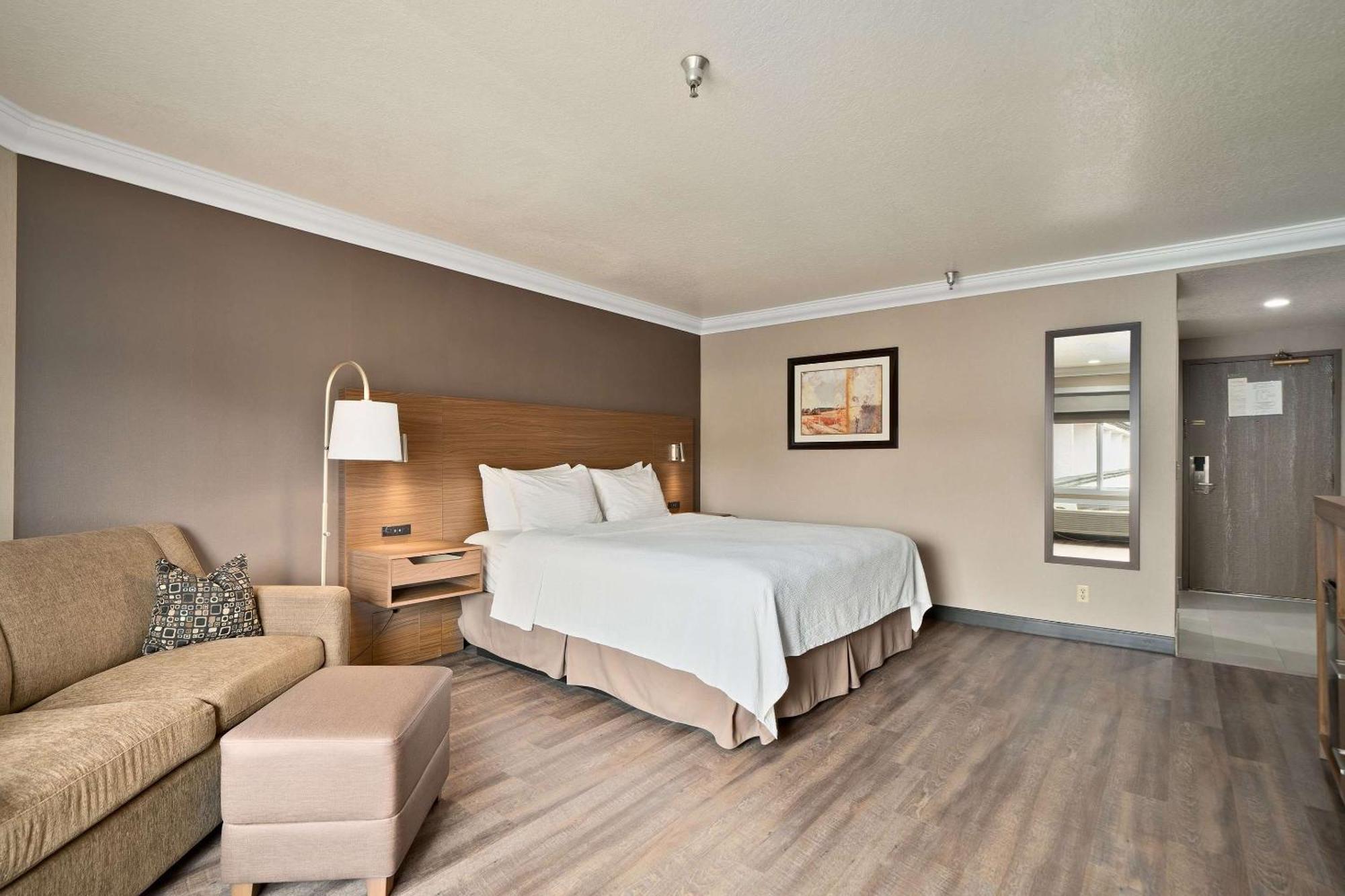 Best Western Plus Newport Mesa Inn Коста Меса Екстериор снимка