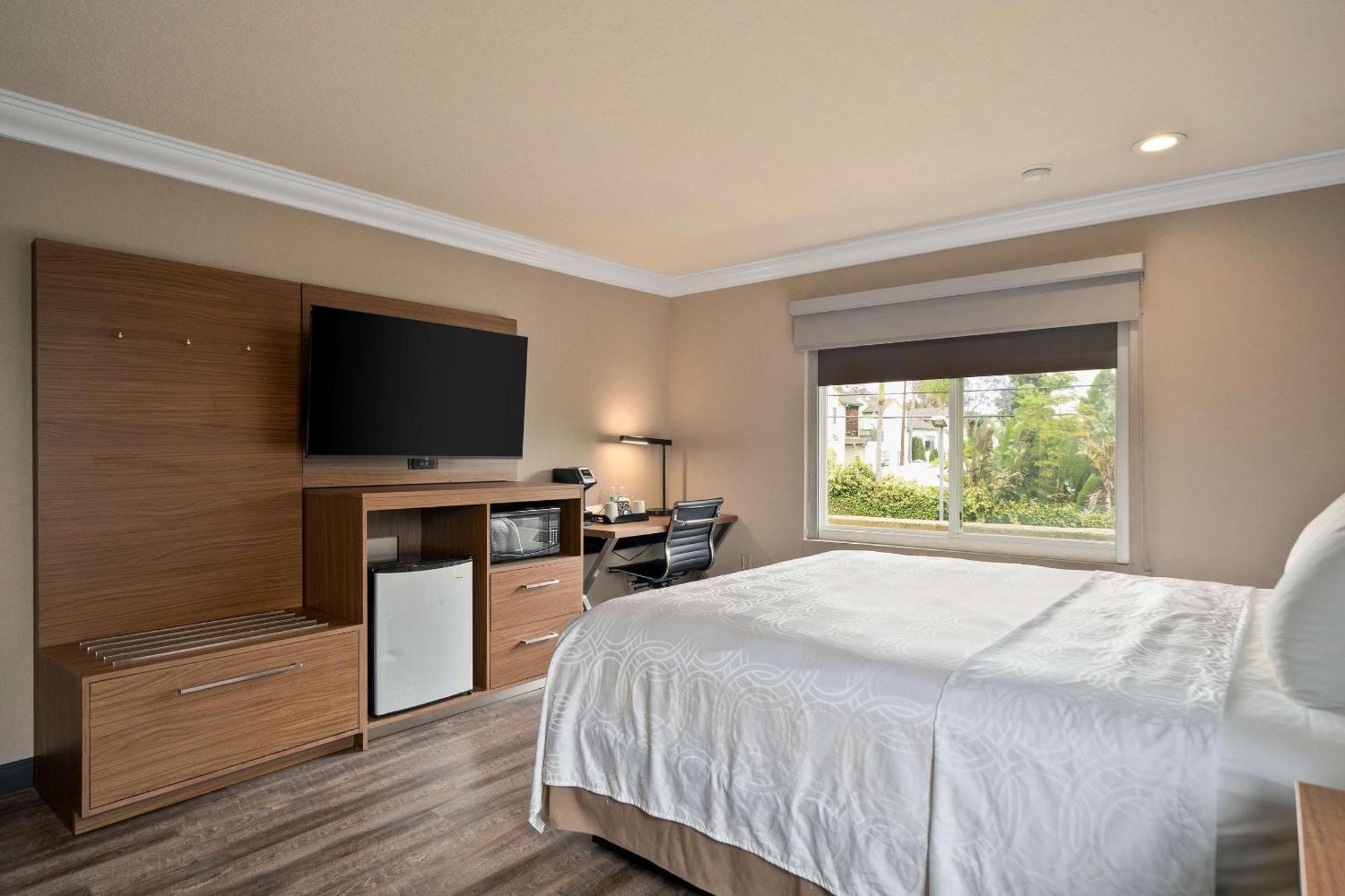 Best Western Plus Newport Mesa Inn Коста Меса Екстериор снимка