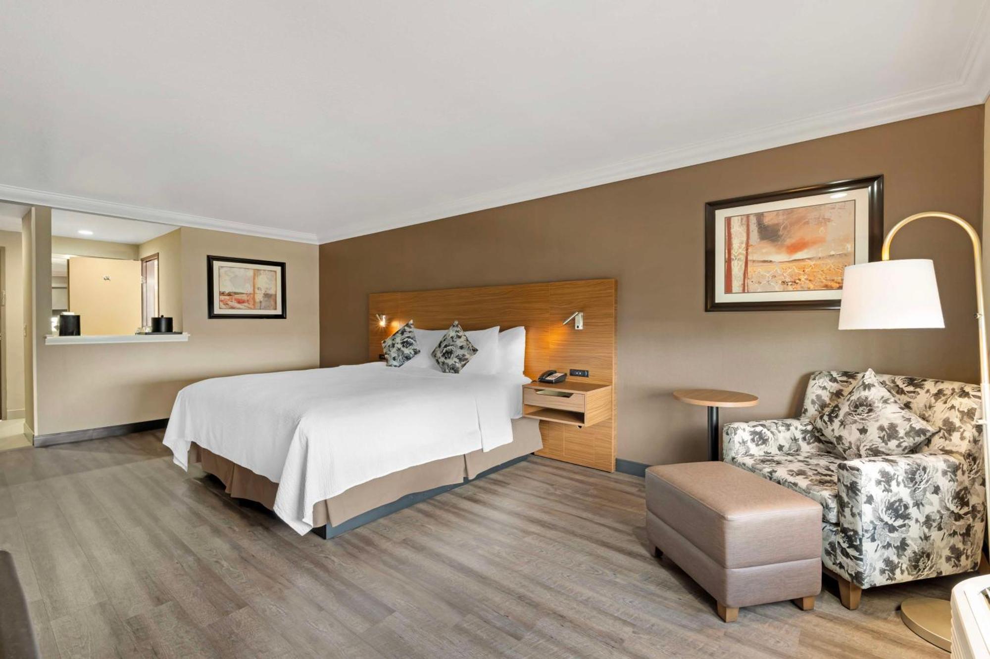 Best Western Plus Newport Mesa Inn Коста Меса Екстериор снимка