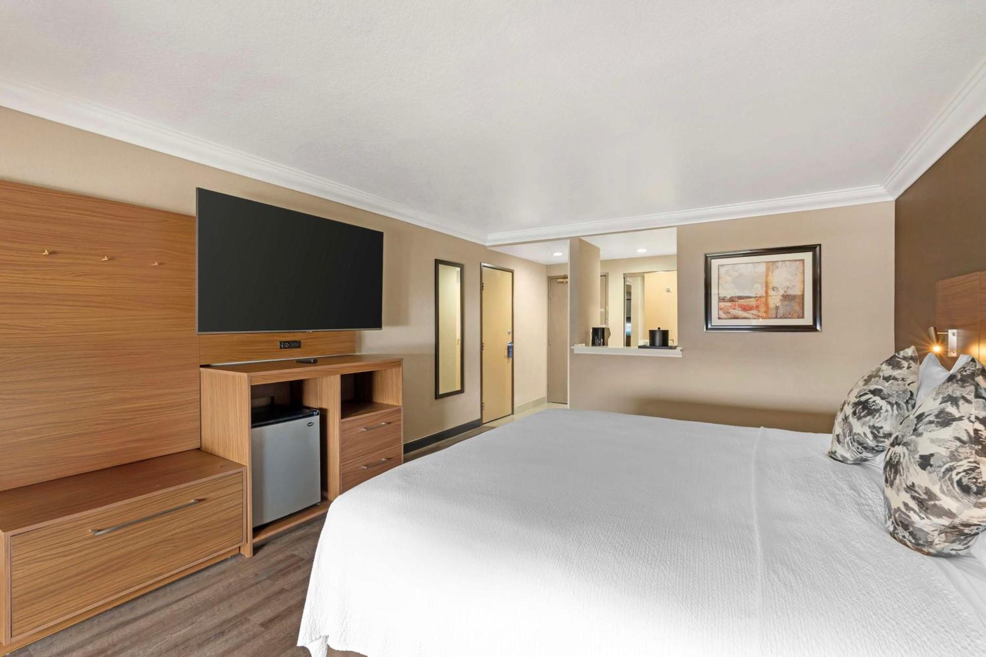 Best Western Plus Newport Mesa Inn Коста Меса Екстериор снимка
