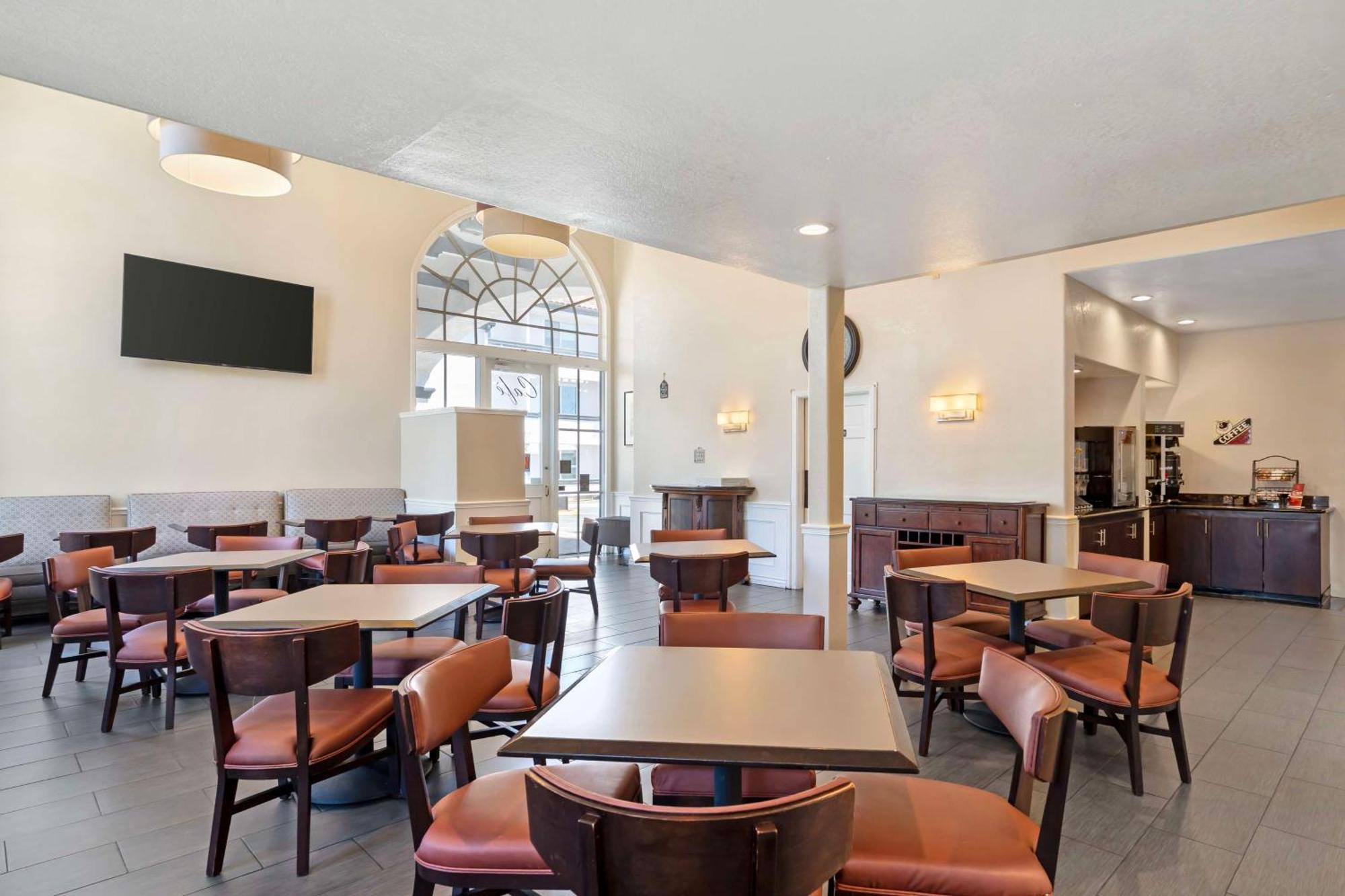 Best Western Plus Newport Mesa Inn Коста Меса Екстериор снимка