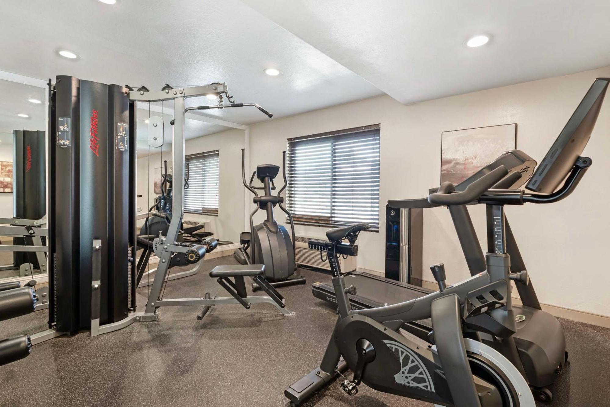 Best Western Plus Newport Mesa Inn Коста Меса Екстериор снимка